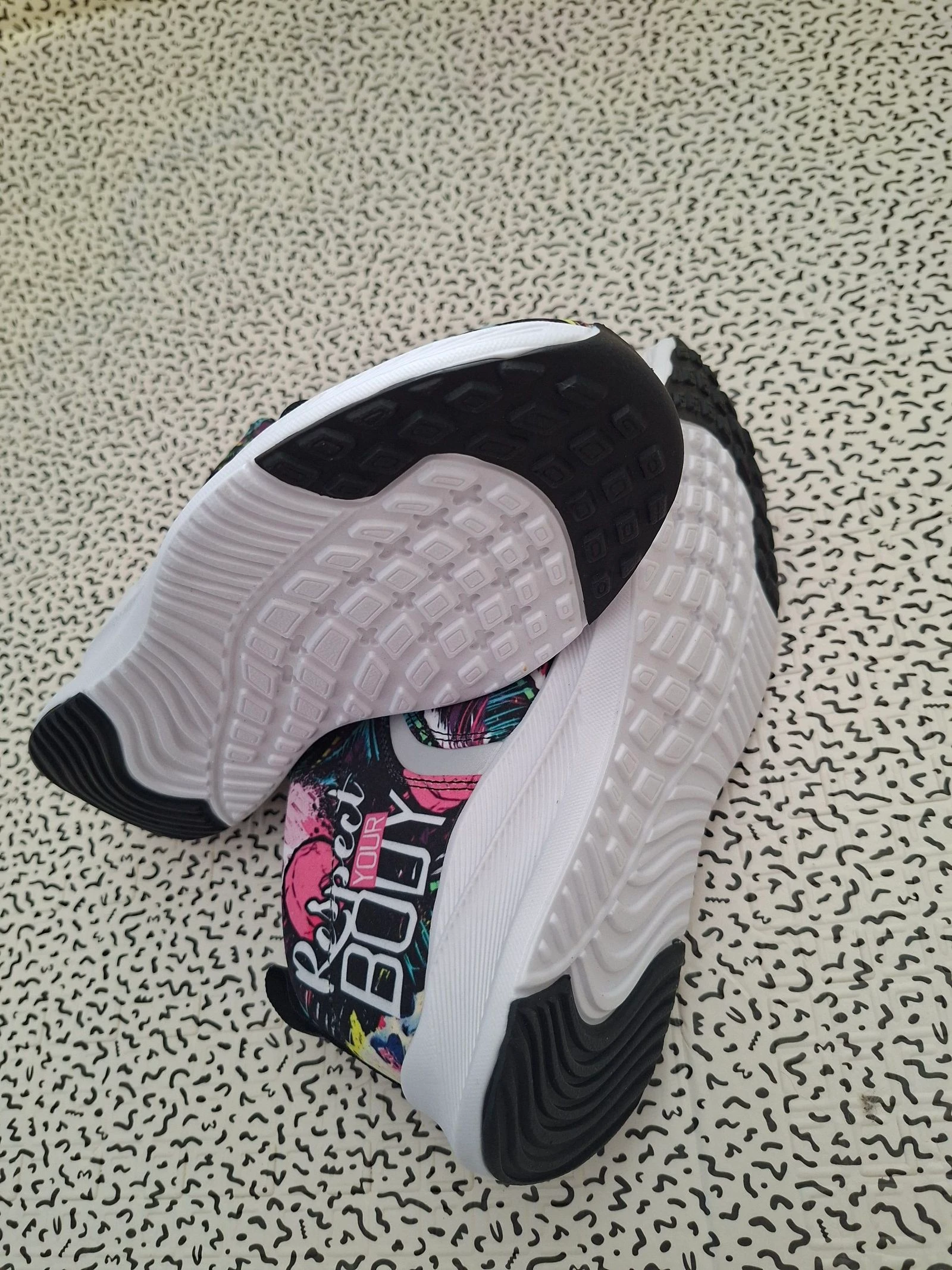 Zapatillas altas multicolor para mujer – Talla 37 – Nuevas – Estilo streetwear / deportivo – photo 6
